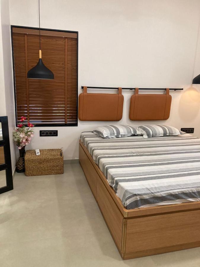 Apartment Stylish 2bhk Airbnb Retreat, Perfect For Families.